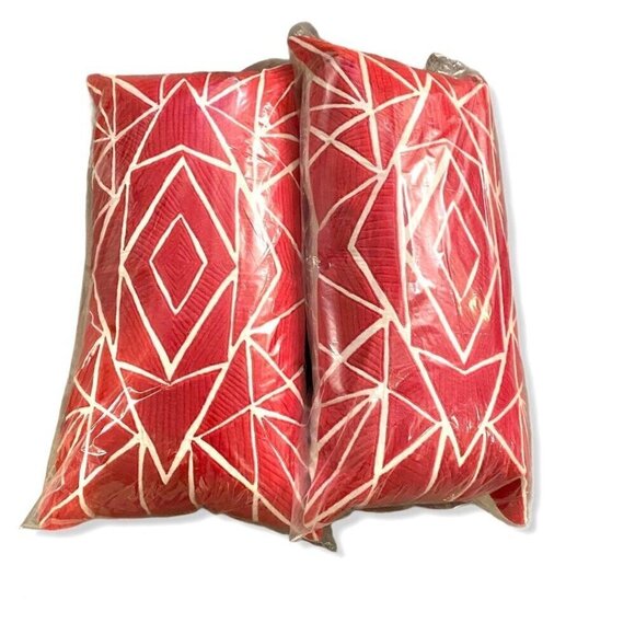 Rizzy Other - Rizzy home decor geometric decorative filled throw pillow x2